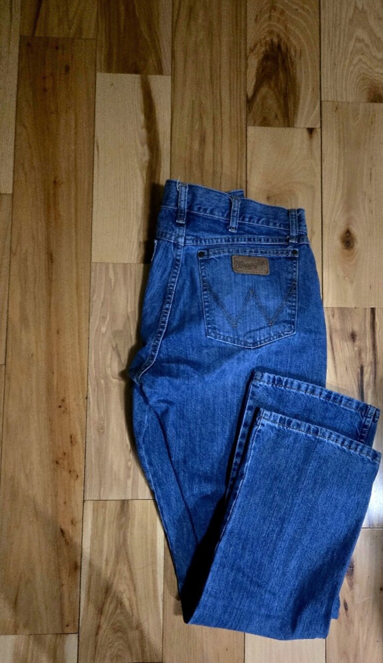 Relaxed Fit Men's Jeans in Denim Blue